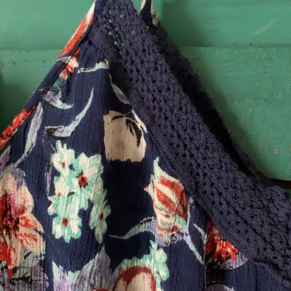 floral blue short romper - Picture 4 of 4